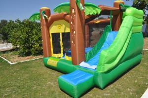 Parquinho infantil em Graca Hotel