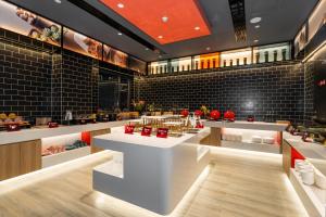 Joogid majutusasutuses Ibis Styles Hotel - 260M from Guangji Street Subway Station