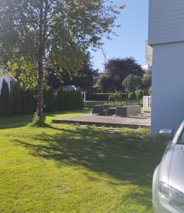 Κήπος έξω από το Førde sentrum - Lindbøen Gjesterom