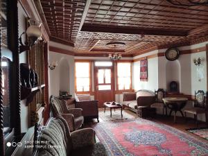 Area soggiorno di Demirkapi Konak Hotel