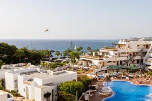 an aerial view of a resort with a swimming pool at Apartamenty Los Geranios 110 in Playa de las Americas