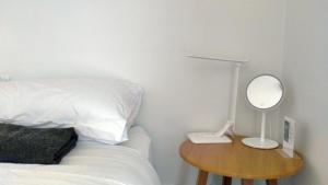 Postel nebo postele na pokoji v ubytování Lake Tekapo Double Room shared facilities