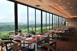 Restaurace v ubytování Sheraton Guilin Hotel