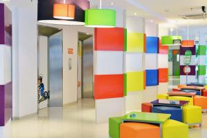 Χώρος καθιστικού στο POP! Hotel Tanjung Karang