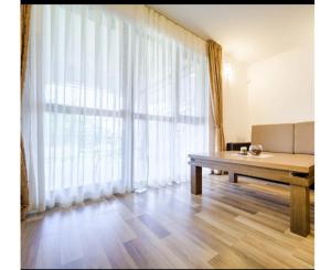Fotografie z fotogalerie ubytování Къща за гости и спорт Анелия v destinaci Vŭrben