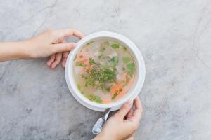 Jídlo v hotelu nebo okolí + 41 fotografií