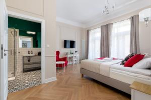 Posteľ alebo postele v izbe v ubytovaní Lwowska 9 - Cozy & Comfortable Studio by Noclegi Renters