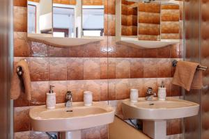 Fotografie z fotogalerie ubytování Apartments Samblich v destinaci Krk + 40 fotografií