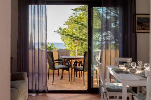Fotografie z fotogalerie ubytování Apartments Samblich v destinaci Krk