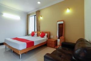 תמונה מהגלריה של Collection O Emara Grand Hotel בבנגלור