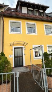 Το κτήριο όπου στεγάζεται  το διαμέρισμα