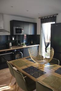 Photo de la galerie de l'établissement Apt 6 personnes terrasse vue parc, à Dunkerque