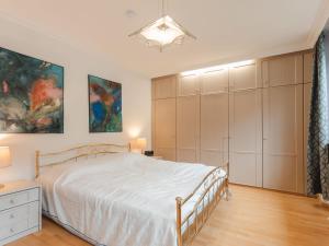 Postel nebo postele na pokoji v ubytování Apartment Friedrich by Interhome