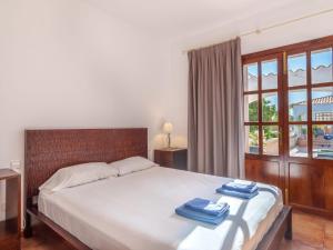 Łóżko lub łóżka w pokoju w obiekcie Apartment Ana II by Interhome