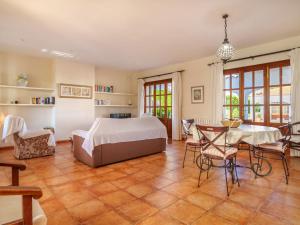 Postel nebo postele na pokoji v ubytování Holiday Home Ana I by Interhome
