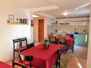 Kuchyň nebo kuchyňský kout v ubytování Guest House 3M