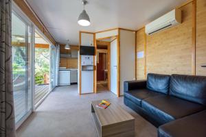 Kuchnia lub aneks kuchenny w obiekcie Camping U Pirellu