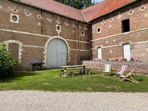 Fotografie z fotogalerie ubytování Gîte de charme avec SPA dans le magnifique château d'Esnes v destinaci Esnes