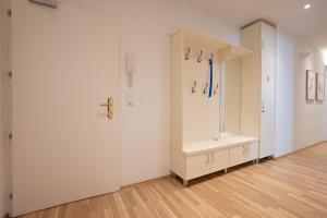 Kúpeľňa v ubytovaní Charming Apartment with Balcony, Close to Stephansdom Cathedral