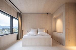 Ein Bett oder Betten in einem Zimmer der Unterkunft Stenna Loft - Self check-in apartments