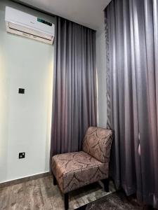 Fragrance Apartments and Suites的休息区