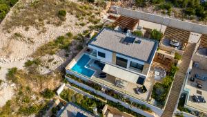 Pohľad z vtáčej perspektívy na ubytovanie Villa Plava Voda Luxury Villas