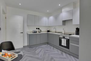 Virtuvė arba virtuvėlė apgyvendinimo įstaigoje CityView Executive Apartments Southend