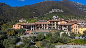 En generel udsigt til bjerge eller udsigt til bjerge taget fra lejligheden