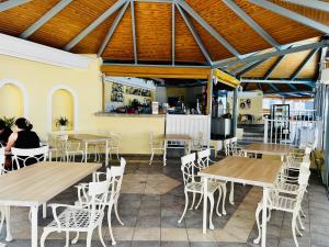 A restaurant or other place to eat at Angel's house at Club Atlantis