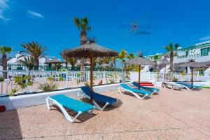 Der Swimmingpool an oder in der Nähe von Vivienda Vacacional Casa Mar y Volcan Vista mar Piscina Playa 5 min Wifi