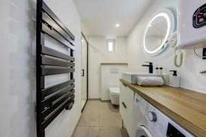 Φωτογραφία από το άλμπουμ του L'Industrie-Loft-T2-Clim-Parking à proximité σε Pierre-Benite