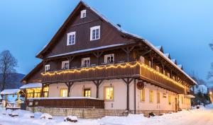 Hotel U Pekaře - Jítravský Dvorec en invierno