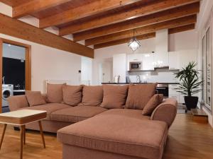 Kuchyň nebo kuchyňský kout v ubytování BeeHome Apartment