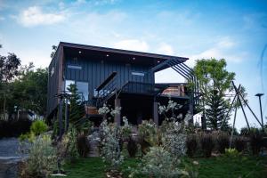 ภาพในคลังภาพของ The Other Side-TinyHouse Khaoyai ในBan Lam Thong Lang