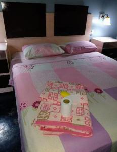 Кровать или кровати в номере HOSTAL DEL SOL