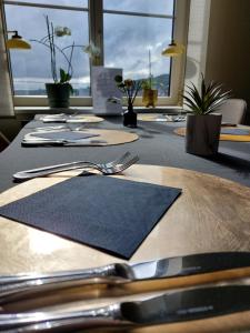 Restoran või mõni muu söögikoht majutusasutuses Avou nozôtes