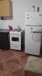 Η κουζίνα ή μικρή κουζίνα στο VOS LO ELEGISTES!!!!! +5 φωτογραφίες
