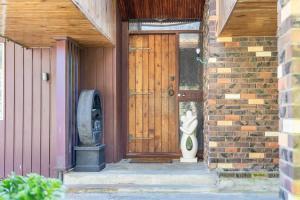 Imagen de la galería de Eclectic 70s Mansion, en Wellington 22 fotos más