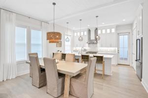 Köök või kööginurk majutusasutuses Hook’s Villa