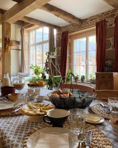 Jedlo v ubytovaní bed & breakfast alebo blízkom okolí