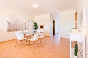 Χώρος καθιστικού στο Villa T3 com Jardim Vila Sagres M8