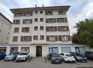 Budynek, w którym mieści się apartament