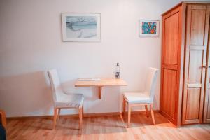 Fotografie z fotogalerie ubytování Hotel Zum König von Griechenland v destinaci Ovelgönne + 22 fotografií