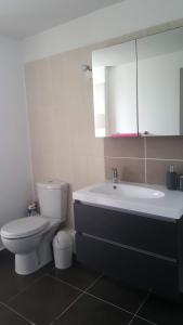 Et badeværelse på Air Marin Vue sur mer