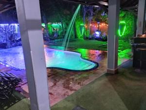 Πισίνα στο ή κοντά στο Palms Villa