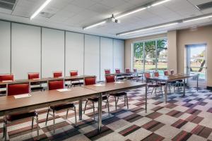 Οι επιχειρηματικές εγκαταστάσεις ή/και οι αίθουσες συνεδριάσεων στο Four Points by Sheraton at Phoenix Mesa Gateway Airport