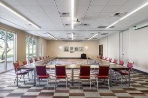 Οι επιχειρηματικές εγκαταστάσεις ή/και οι αίθουσες συνεδριάσεων στο Four Points by Sheraton at Phoenix Mesa Gateway Airport