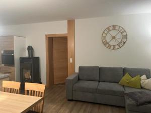 Posezení v ubytování Ferienwohnung Defreggerhof