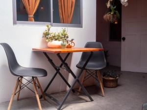 Fotografie z fotogalerie ubytování Lolas Hostal, Habitacion Exclusiva para Mujeres, 2 camarotes, precio por cama v San José + 17 fotografií