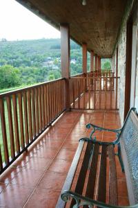 A balcony or terrace at Alojamiento en entorno rural Los Trobos